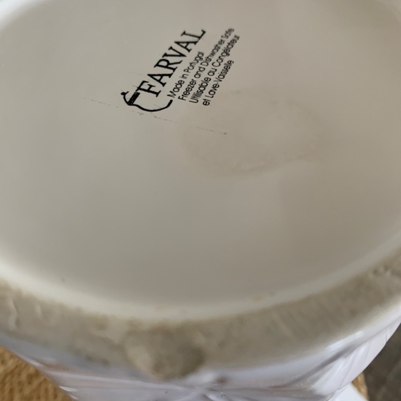 Tall white pitcher & vase - Picture 5 of 6